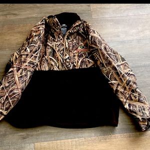Mens Quarter zip Mossey oak brand extra-large Shadowgrass print